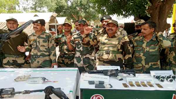 हथियारों की सप्लाई के लिए ड्रोन का इस्तेमाल हथियारों की सप्लाई के लिए ड्रोन का इस्तेमाल