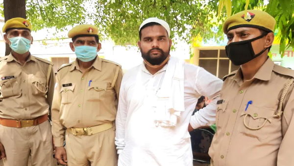 bareilly Maulana arrested for announcing reward for beheading swami darshan bharti bareilly Maulana arrested for announcing reward for beheading swami darshan bharti