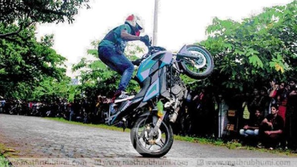 एलेक्स के नाम दर्ज है सबसे लंबी डर्ट-टू-डर्ट जंप का रिकॉर्ड एलेक्स के नाम दर्ज है सबसे लंबी डर्ट-टू-डर्ट जंप का रिकॉर्ड