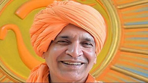 6. स्वामी भारत भूषण