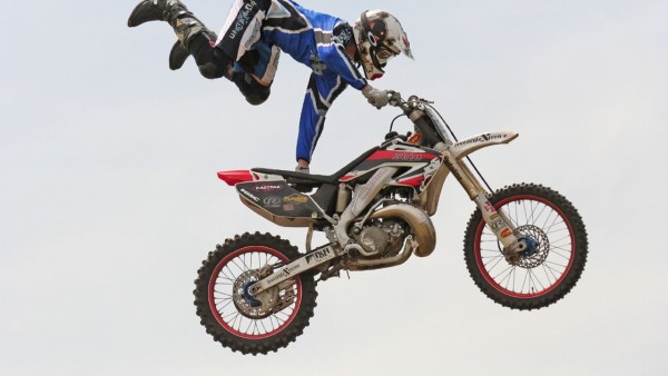 चोट लगने के कारण हुई मौत चोट लगने के कारण हुई मौत