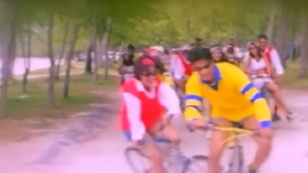 यूजर बोले- बताइए काजोल के साइकिल से गिरने के बाद क्या हुआ? यूजर बोले- बताइए काजोल के साइकिल से गिरने के बाद क्या हुआ?