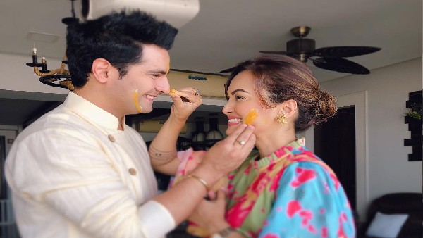 सिर पीटने से पहले उन्हें बंद कर दिया सिर पीटने से पहले उन्हें बंद कर दिया