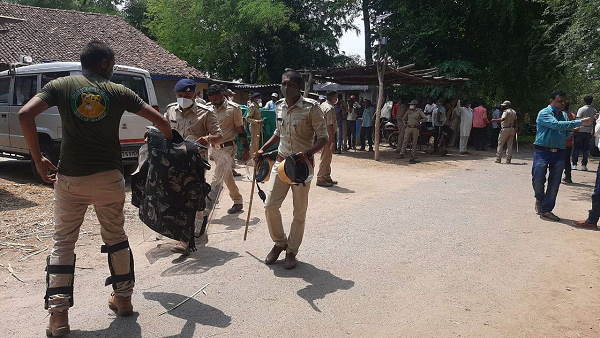Leopard Entered house in the village of panchmahal 