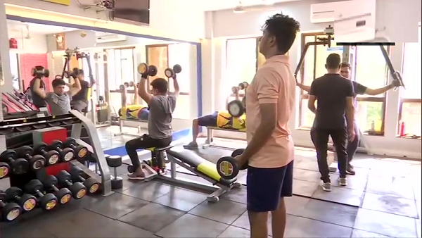 अभी भी 10 हजार से ज्यादा मरीज मिल रहे