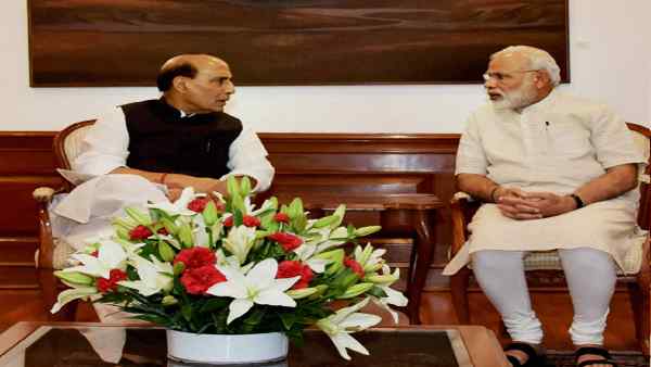 मोदी कैबिनेट में कौन से पद हुए हैं खाली