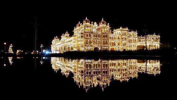 कौन थीं महारानी लक्ष्मममन्नी ? कौन थीं महारानी लक्ष्मममन्नी ?