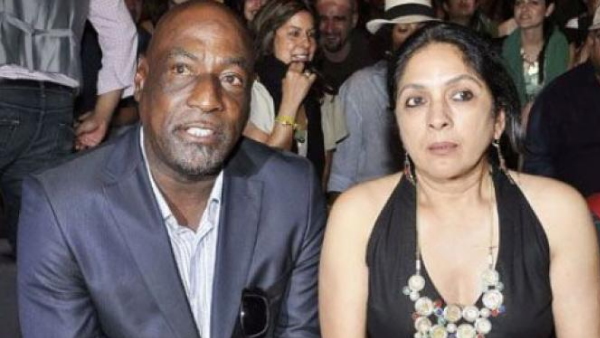 क्रिकेटर से हुआ प्यार और बच्चा क्रिकेटर से हुआ प्यार और बच्चा