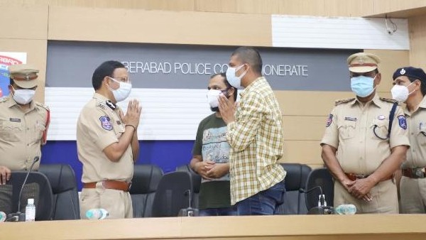 पाकिस्तानी पुलिस ने पीटा, लेकिन लाहौर जेल में अच्छा सुलूक हुआ पाकिस्तानी पुलिस ने पीटा, लेकिन लाहौर जेल में अच्छा सुलूक हुआ