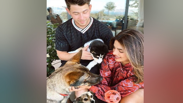 इन्हें डेडिकेटेड है प्रियंका का नया टैटू