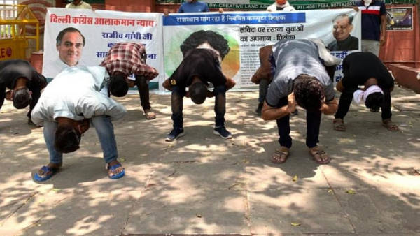 सप्ताहभर से दिल्ली में प्रदर्शन कर रहे युवा