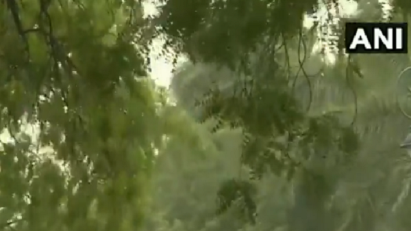 दिल्ली में बरसे बादल