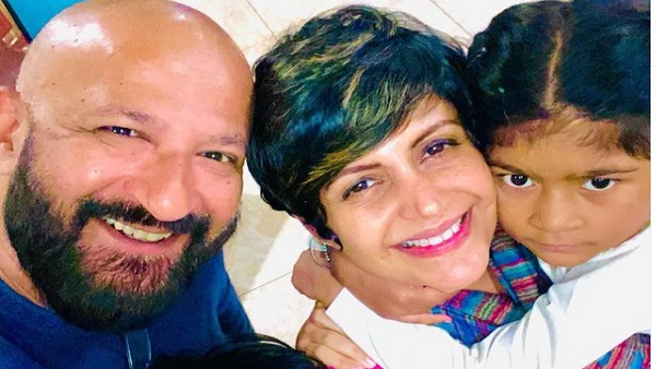 कैसे हुई थी राज और मंदिरा की मुलाकात कैसे हुई थी राज और मंदिरा की मुलाकात