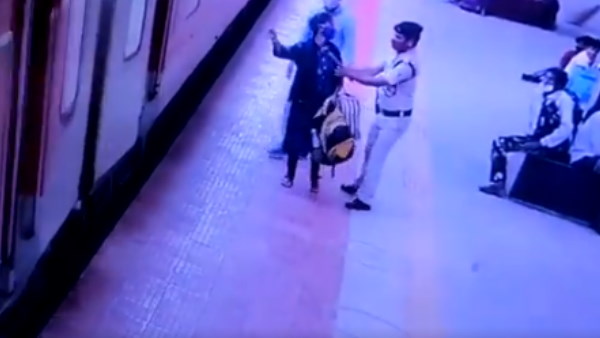 रेल मंत्रालय ने शेयर किया वीडियो रेल मंत्रालय ने शेयर किया वीडियो