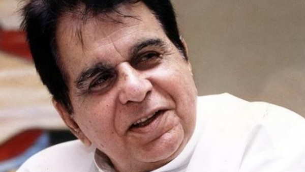v Dilip Kumar admit in Hinduja Hospital, Dilip Kumar health pdate, Dilip Kumar ralth buletin, Dilip Kumar saera bano, Dilip Kumar news, Dilip Kumar, mumbai, bollywood news, दिलीप कुमार की सेहत, दिलीप कुमार, मुंबई, शायरा बानो