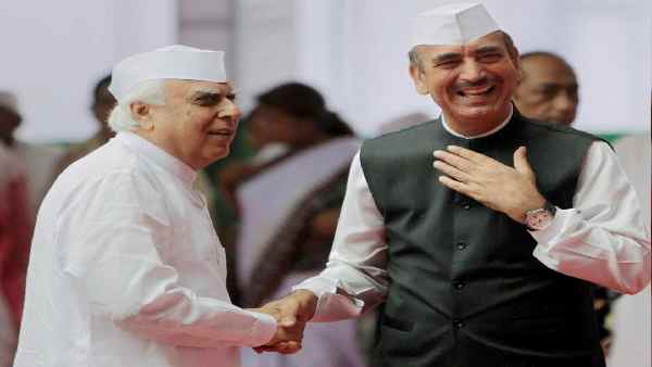 'अनुभव और युवा दोनों में बैलेंस बनाने की आवश्यकता' 'अनुभव और युवा दोनों में बैलेंस बनाने की आवश्यकता'