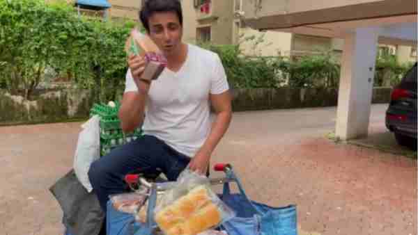 '10 अंडो पर एक ब्रेड फ्री'