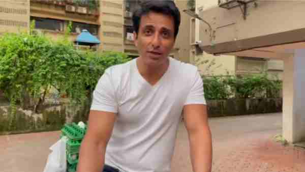 अंडे-ब्रेड बेचने की सोनू सूद ने बताई वजह