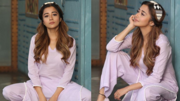 सोशल मीडिया पर गिरते जा रहे हैं लोग