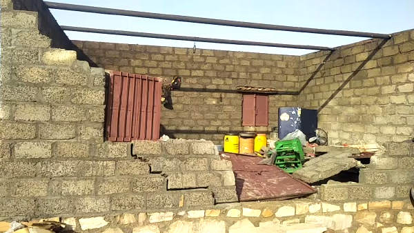 बच्चे को सुरक्षित निकाला बाहर बच्चे को सुरक्षित निकाला बाहर