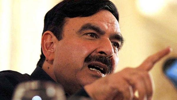 पाकिस्तानी गृहमंत्री का कबूलनामा