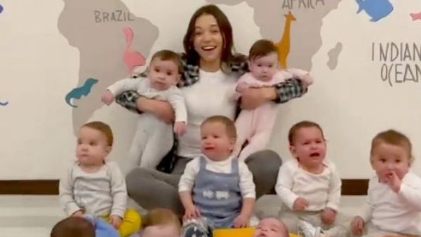 सरोगेट मदर बनी है क्रिस्टीना