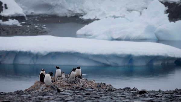 10 सालों में तीसरी बड़ी दरार 