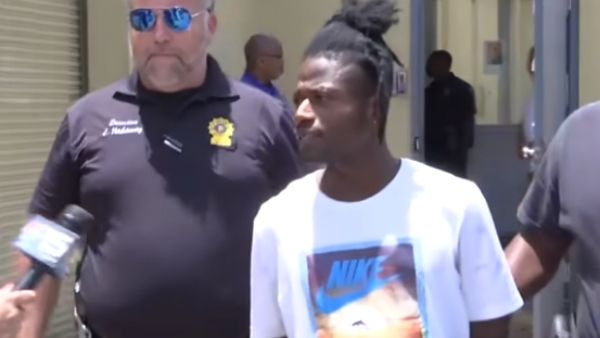 'भगवान ने चोरी करने को कहा था'