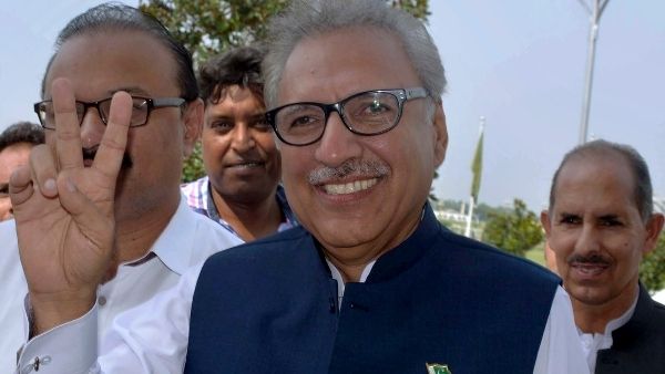 इमरान खान का बचाव इमरान खान का बचाव