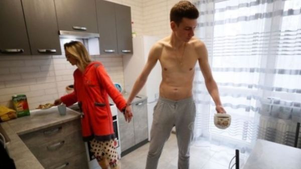 प्यार बचाने लगाई थी हथकड़ी