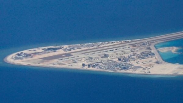 साउथ चायना सी में सीधी चुनौती