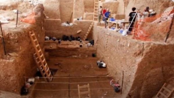 क्या धरती पर मौजूद हैं रहस्यमयी लोग?