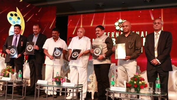 माता-पिता के लिए अलग कानून