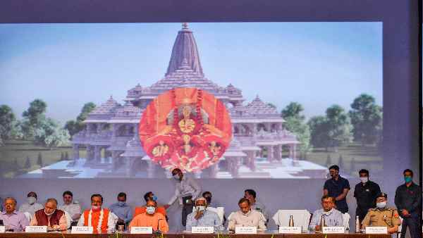 जिला और क्षेत्र पंचायत के चेयरमैन के पदों पर नजर जिला और क्षेत्र पंचायत के चेयरमैन के पदों पर नजर