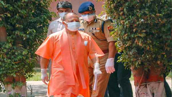 योगी संघ की कट्टर हिंदुत्व नीति के सबसे बड़े ब्रांड