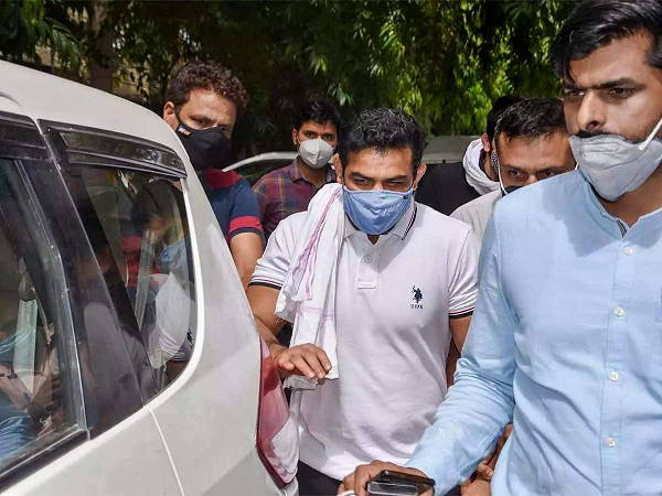 रोहिणी कोर्ट ने बढ़ाई ज्यूडिशियल कस्टडी रोहिणी कोर्ट ने बढ़ाई ज्यूडिशियल कस्टडी