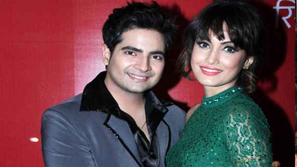 फिल्म हंसते-हंसते' के सेट पर हुई थी पहली मुलाकात फिल्म हंसते-हंसते' के सेट पर हुई थी पहली मुलाकात