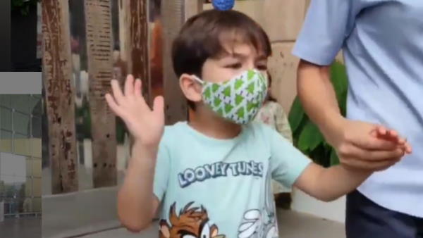 पिता के साथ निकले तैमूर