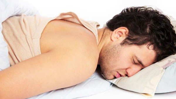 क्या सोने की पोजीशन बदलने से होता है फायदा?