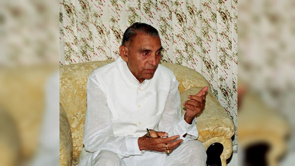 इन विभागों में मंत्री रहे थे शीशराम ओला