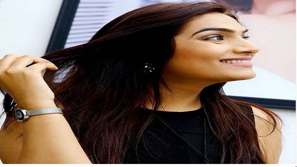 फिल्मों में भी कर चुकी हैं काम