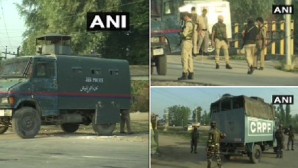 कुलगाम में पुलिस कांस्टेबल से आतंकियों ने छीनी AK-47 राइफल कुलगाम में पुलिस कांस्टेबल से आतंकियों ने छीनी AK-47 राइफल