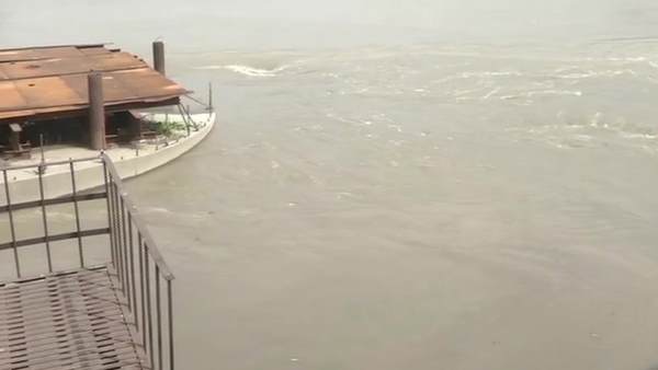 दिल्ली में Orange Alert जारी दिल्ली में Orange Alert जारी