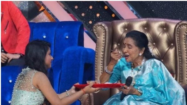 अरुणिता कांजीलाल नेआशा भोसले को सूजी का शीरा खिलाया