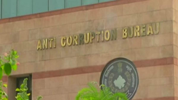 छ​ह करोड़ के निवेश के दस्तावेज