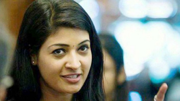 अलका ने कहा था- आपके नरेंद्र मोदी से ज्‍यादा पढ़ी लिखी हूं