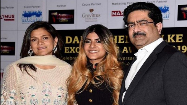 अनन्या के सपनों के बीच आई अमीरी