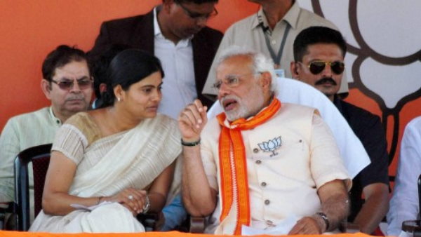 पिता की अचानक मौत के बाद अनुप्रिया ने संभाली पार्टी की कमाल