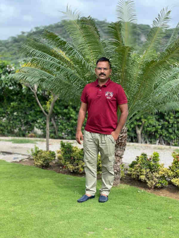 कौन हैं आरएएस पिता पुत्री ? 