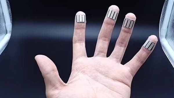 अमेरिका के कैलिफोर्निया में बनी डिवाइस